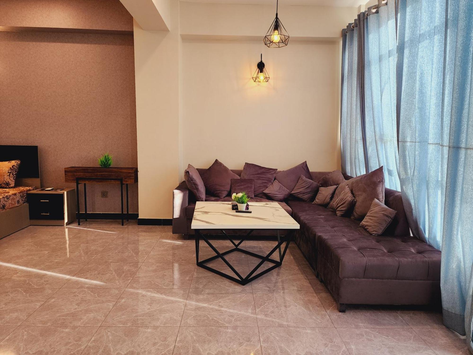 Motorway Majesty Suites Islamabad - Near Islamabad International Airport And Motorway Eksteriør bilde