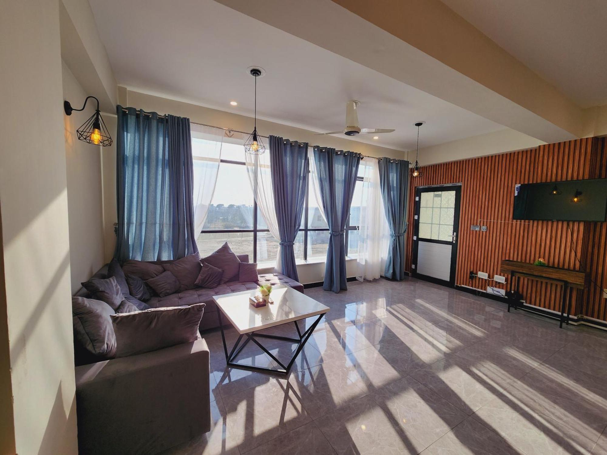 Motorway Majesty Suites Islamabad - Near Islamabad International Airport And Motorway Rom bilde