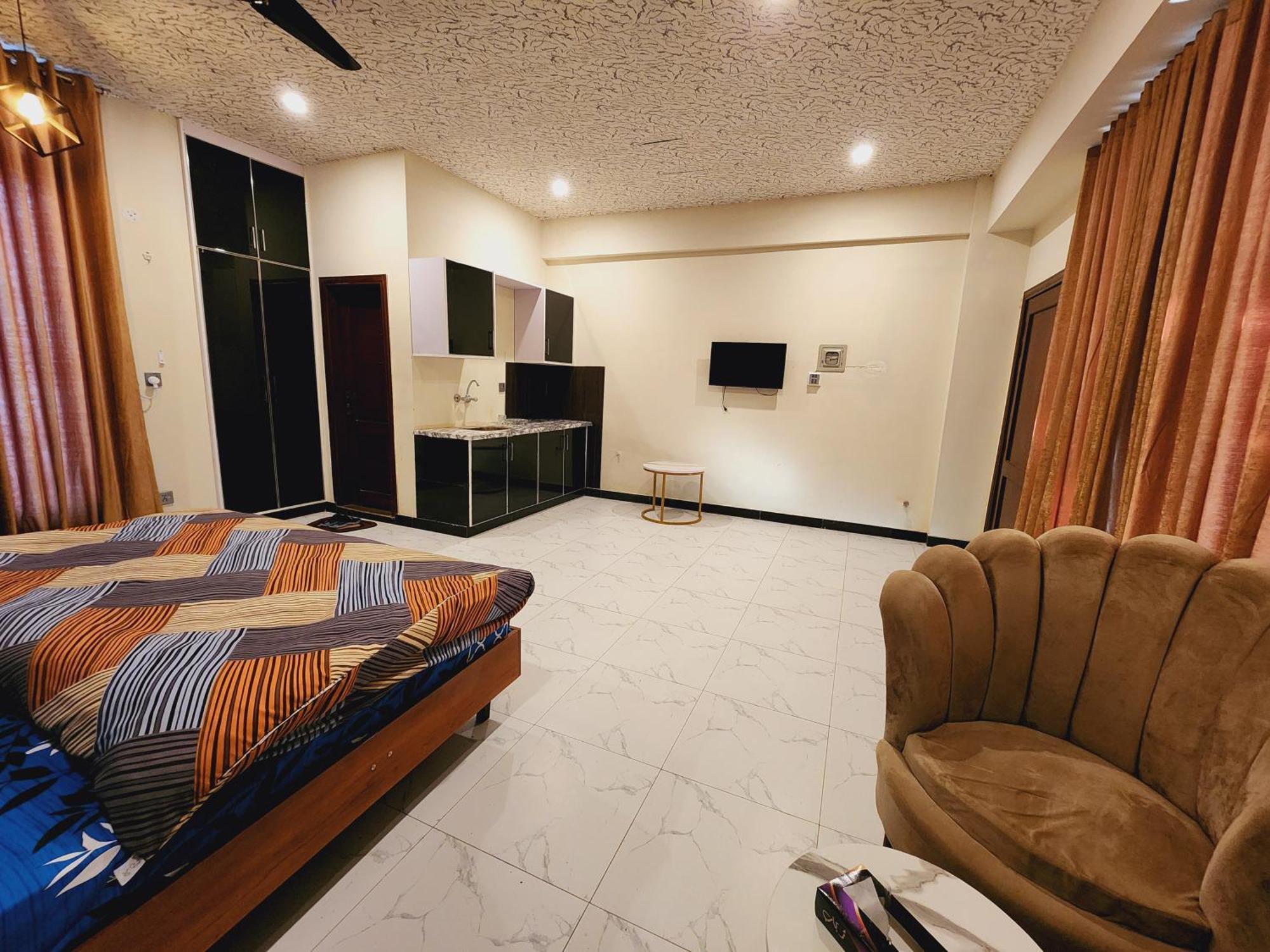 Motorway Majesty Suites Islamabad - Near Islamabad International Airport And Motorway Rom bilde