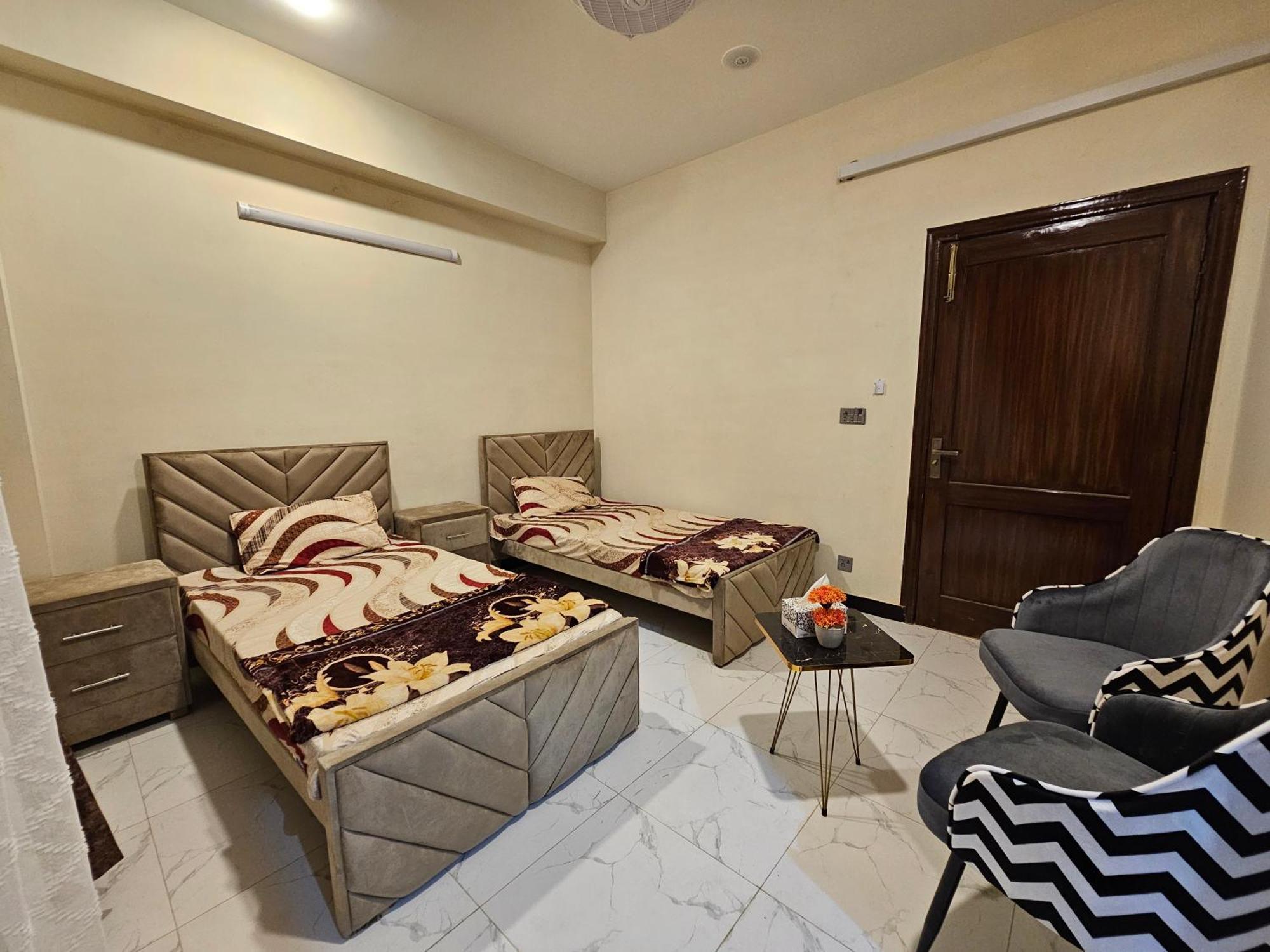 Motorway Majesty Suites Islamabad - Near Islamabad International Airport And Motorway Rom bilde