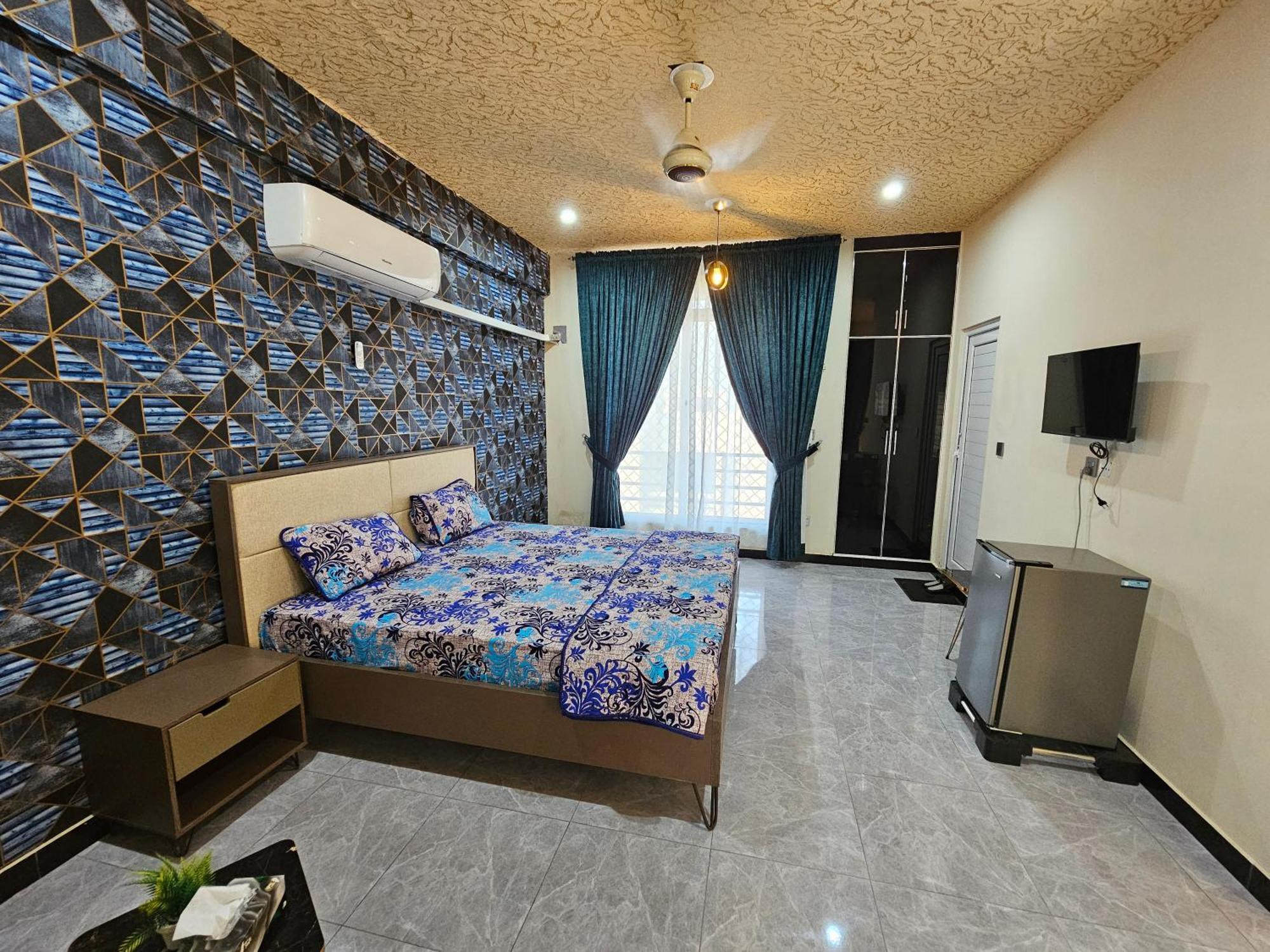 Motorway Majesty Suites Islamabad - Near Islamabad International Airport And Motorway Rom bilde