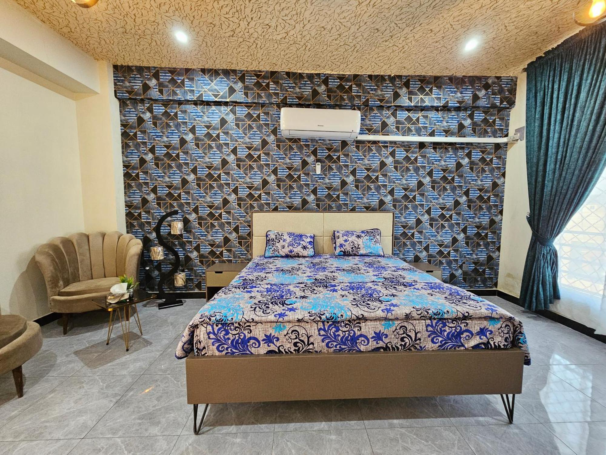 Motorway Majesty Suites Islamabad - Near Islamabad International Airport And Motorway Eksteriør bilde